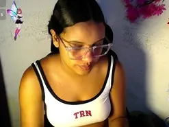 Amateur Adult Webcam of chleo_rosse