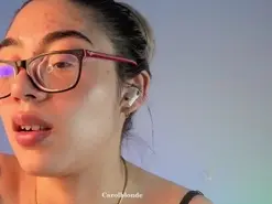 Amateur Live Sex of carol_blonde