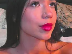 Amateur Live Sex Cam of FaloonRoussel