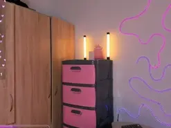 Amateur Free Porn Cam of Meow_damn