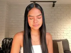Amateur Live Sex Cam of SaphiraJames