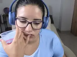 Amateur Free Live Porn of Moon_woman