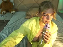 Amateur Private Sex Chat of AlinaLemon