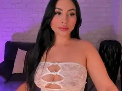 Amateur Watch Live Sex Cams of MiaRoberts1