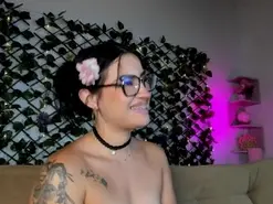 Amateur Sex Cam of melody_cute