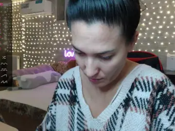 Bongacams Sex Cam of Marina4Love