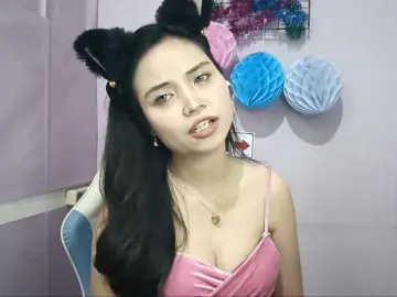 Bongacams Watch Live Sex Cams of SalleyMcneese