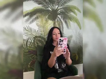 Bongacams Nude Webcam of LadyOfDesire