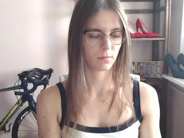 Bongacams Live Sex Cam of MegiKiss