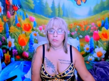 Bongacams Adult Webcams of indianroxy