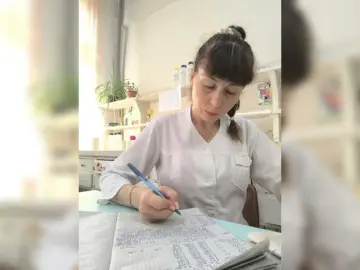 Bongacams Live Sex Cam of caroliiine