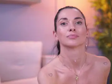 Bongacams Sex Cam of EllyLynne