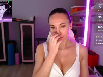 Bongacams Private Sex Chat of QWEENII