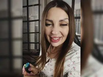 Bongacams Watch Live Sex Cams of SexyKitty75-1