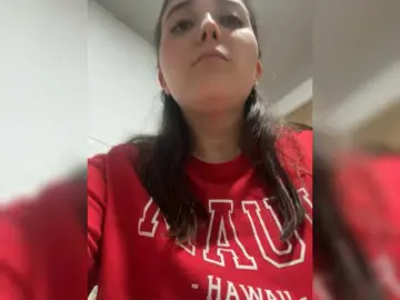 Bongacams Watch Live Sex Cams of karlacortes1
