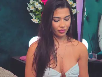 Bongacams Free Porn Cam of MyaMuuse