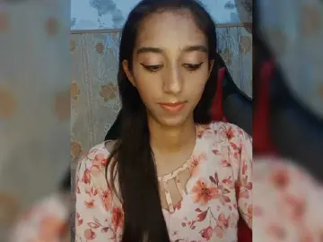 Bongacams Nude Webcam of AlinaPopy