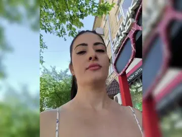 Bongacams Free Porn Cam of CrazyPussy07