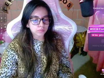 Bongacams Adult Video Chat of Maggie-Fox