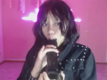 Bongacams Watch Live Sex Cams of violetdreams-1