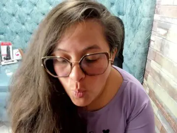 Bongacams Live Sex Cam of SaraThonson