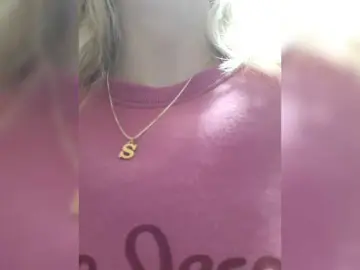 Bongacams Live Porn of LittleSammy