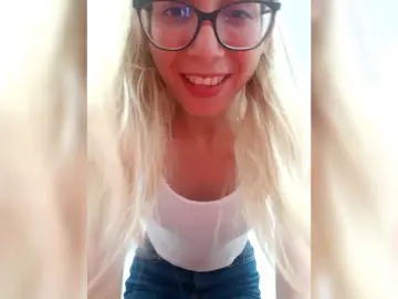 Bongacams Live Porn of LittleSammy