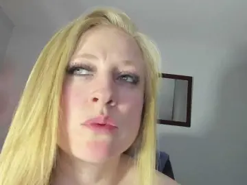 Bongacams Free Live Porn of AliceC4t01