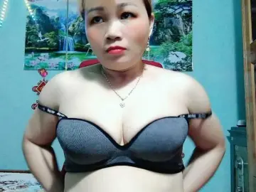 Bongacams Free Porn Cam of Linhanhsex2k