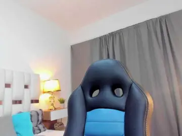 Bongacams Nude Webcam of NauthyNahomi
