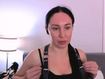 Bongacams Live Porn of MiaFoxy