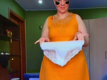 Bongacams Watch Live Sex Cams of Taly1974