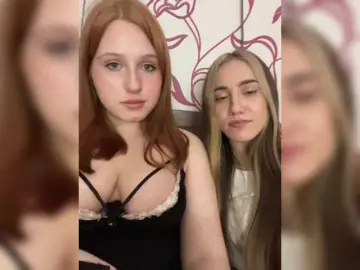 Bongacams Nude Webcam of SweetPussies