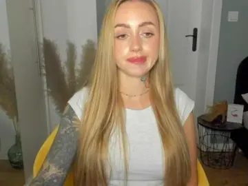Bongacams Nude Webcam of SEXYcoralie