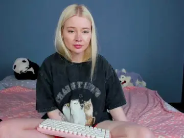 Bongacams Sex Cam of LillieBerry