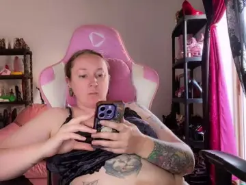 Bongacams Free Live Porn of NylonQueen