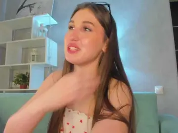 Bongacams Live Porn of Emily-Lews