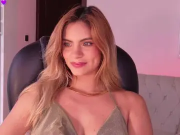 Bongacams Watch Live Sex Cams of KyomiVelvet