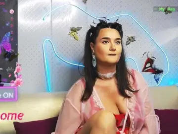 Bongacams Watch Live Sex Cams of WickedButShy