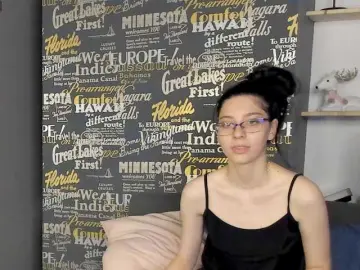 Bongacams Best live sex cam show of RavenBliss