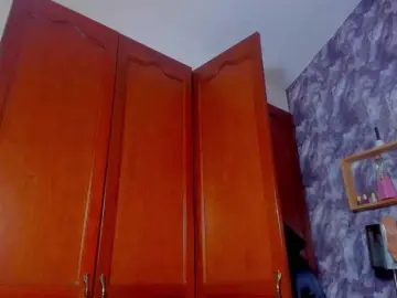 Bongacams Watch Live Sex Cams of EMMAPARIS