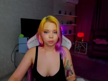 Bongacams Live Sex Cam of FunnyVibe