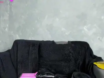 Bongacams Watch Live Sex Cams of Deyymadisson