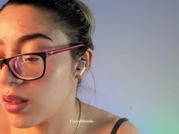 Bongacams Best Webcam of Charlotte-glasses