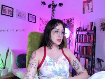 Bongacams Watch Live Sex Cams of Luci--ana