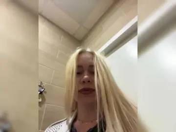 Bongacams Live Sex Cam of -SexyMilf-