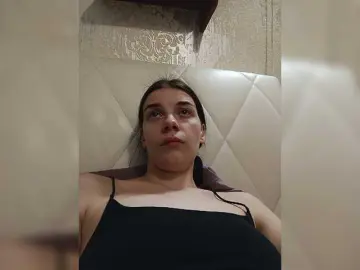 Bongacams Live Sex Cam of ShellBixAngeLL
