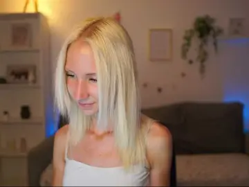 Bongacams Watch Live Sex Cams of piperperri18