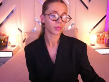 Bongacams Adult Video Chat of LoveeDove