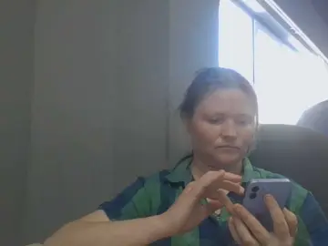 Bongacams Watch Live Sex Cams of AliceLaKatana